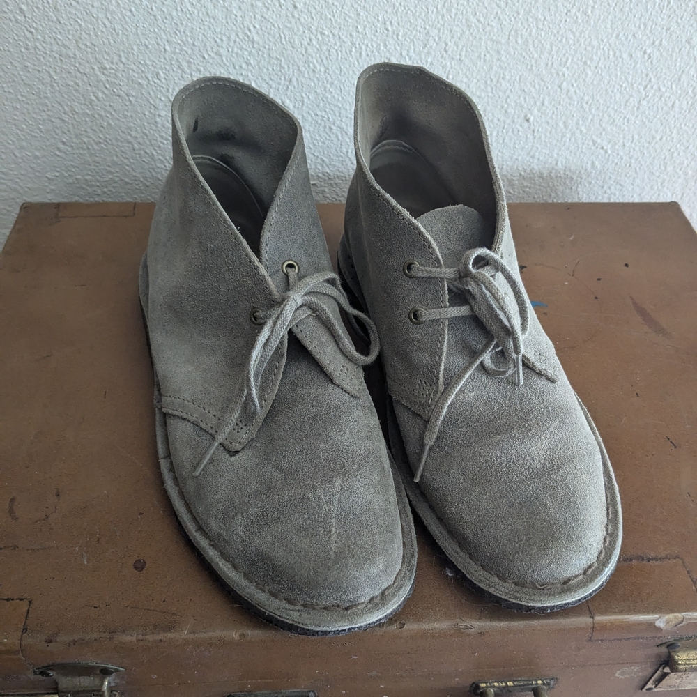 Clarks Chukka Desert Suede Shoes 7.5